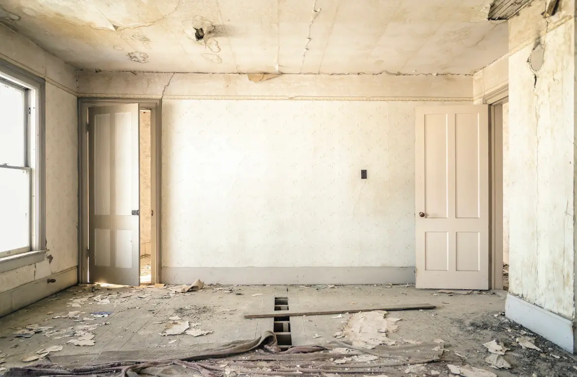 Waste disposal crew managing a cleanout project in Aransas Pass